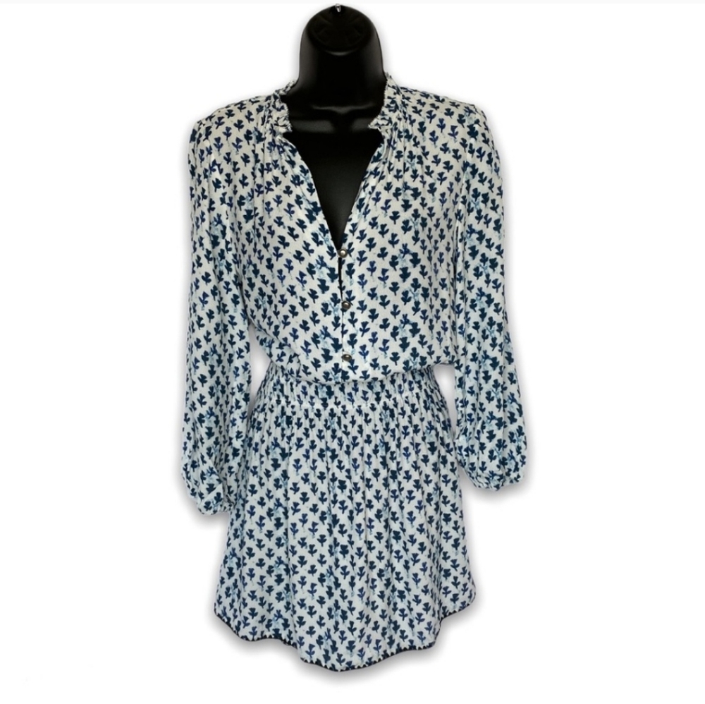 Saylor Long Sleeve Smocked Waist Dress Medium